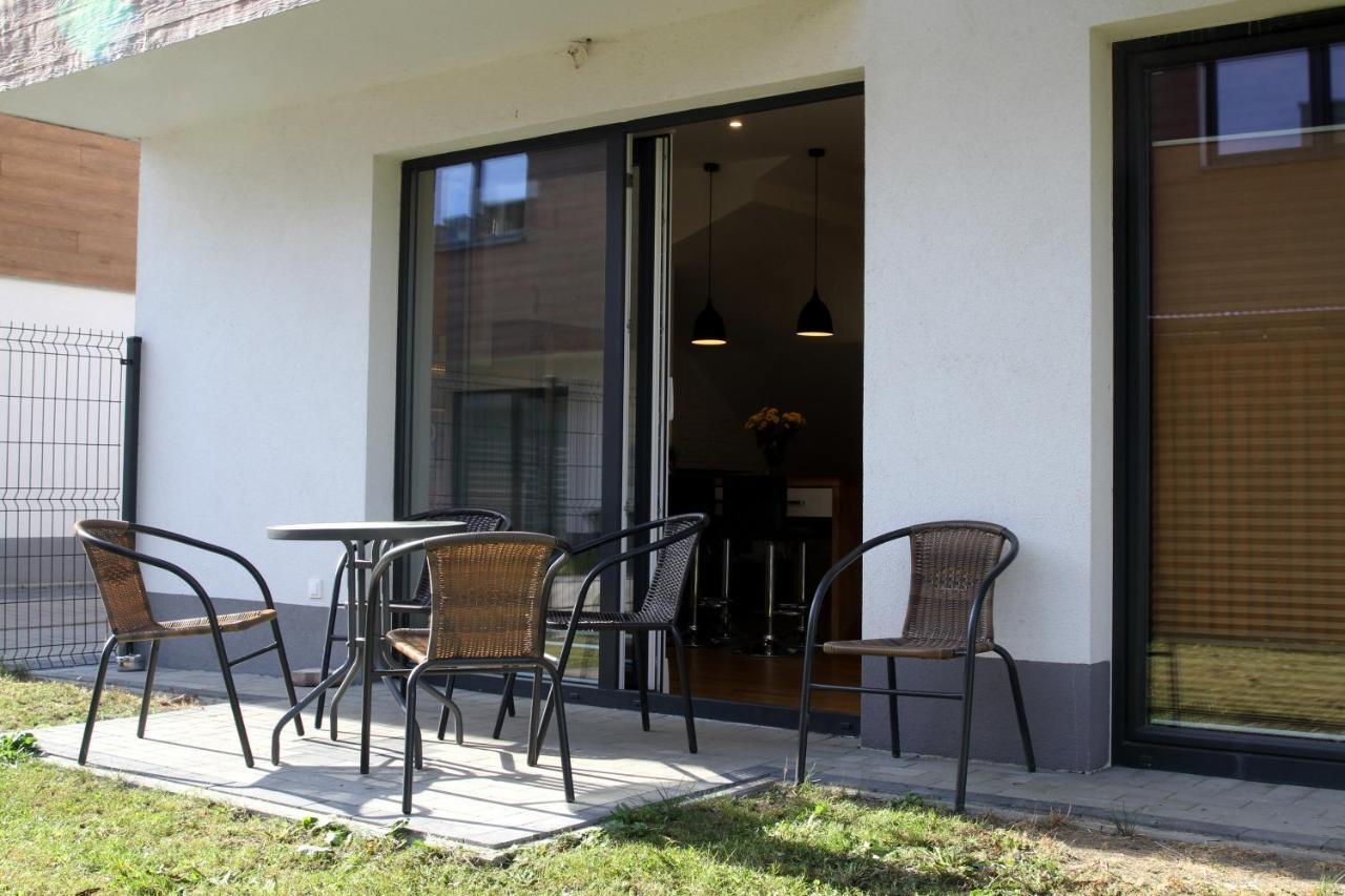 Lawendowy Zakatek - Klimatyzacja - Ogrodek - Prywatny Parking Apartamento Rzeszów Exterior foto